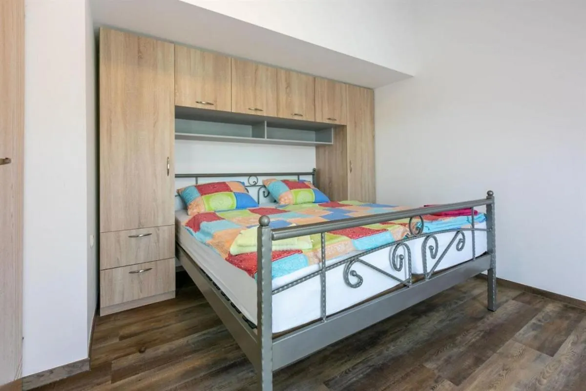 Guest house Boni In Supetarska Draga - Kvarner Region