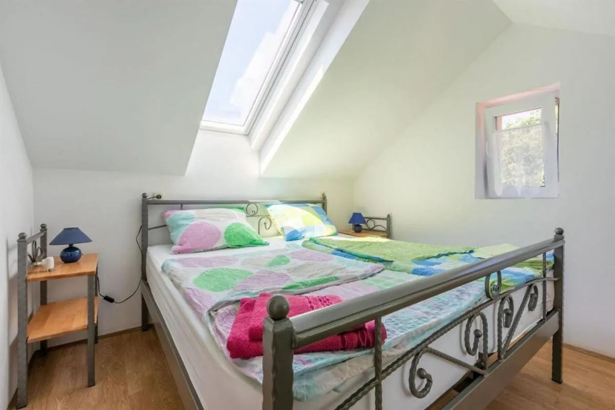 Guest house Boni In Supetarska Draga - Kvarner Region