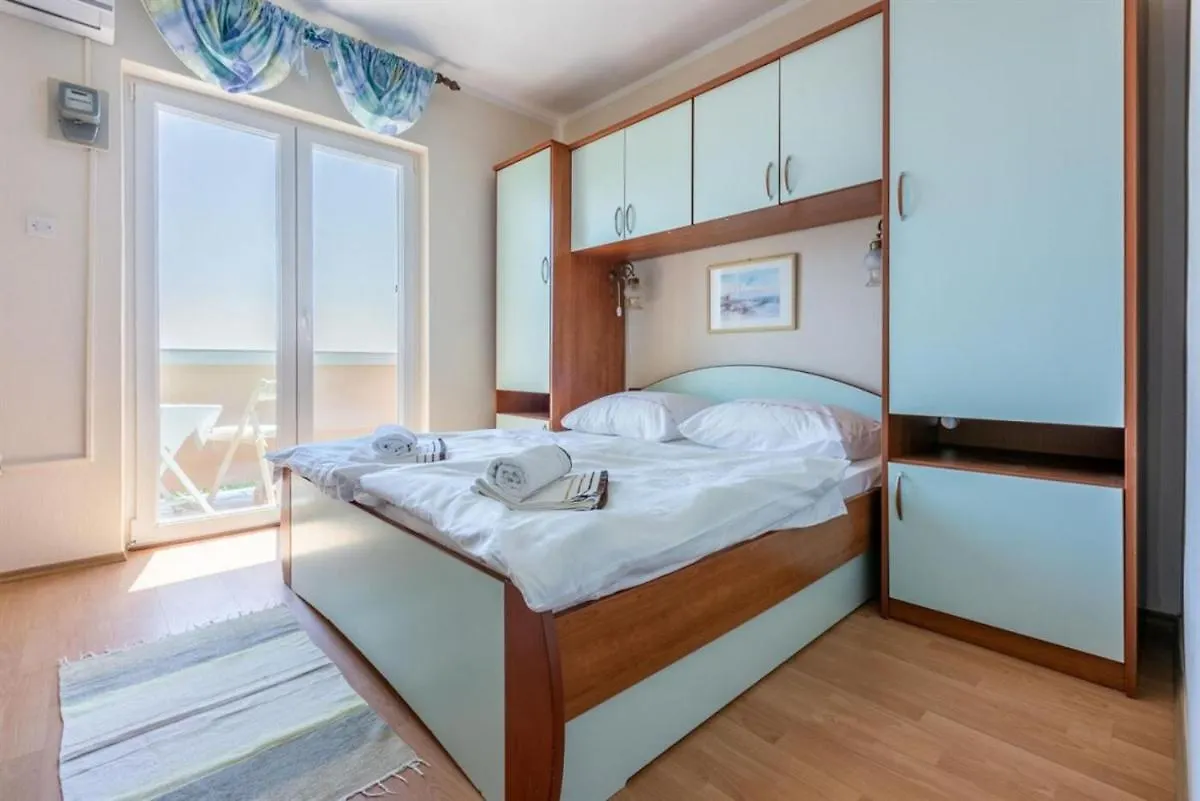 Guest house Boni In Supetarska Draga - Kvarner Region